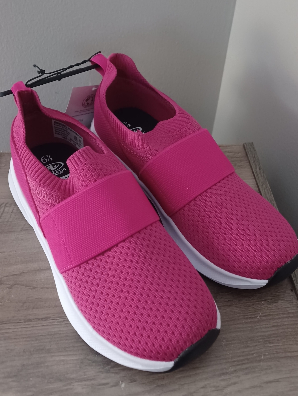 Athletic Works Mesh Slip On Sneakers Sz 6.5